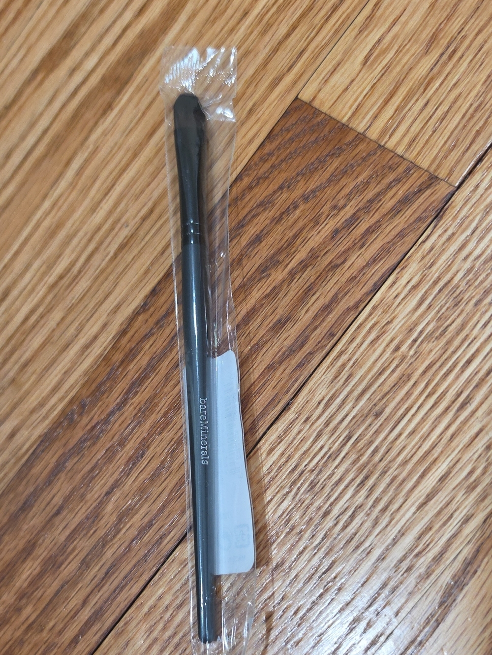 NWT Bare Minerals Detailed Shader Brush
